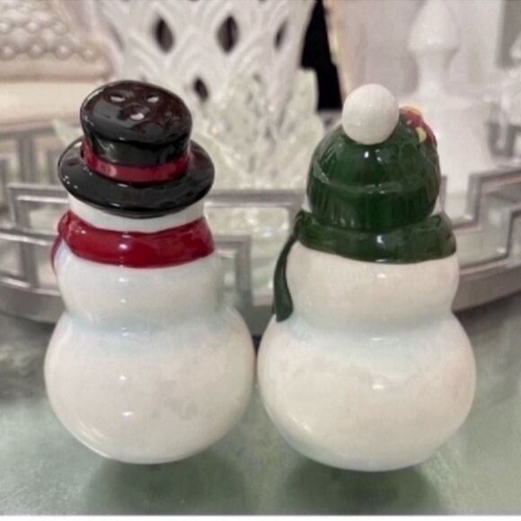 Mr and Mrs Snowmen vintage Salt & Pepper Shakers - Picture 6 of 9